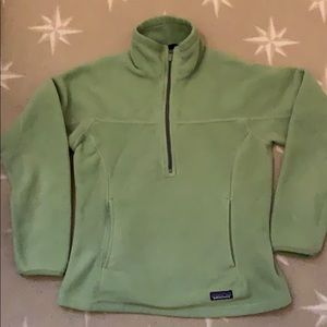 Patagonia 1/4 zip green synchilla jacket